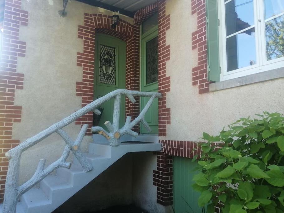 Maison " Bouton D'Or" Au Bord De L'Eau, A 10 Mn De Tours , Meuble Classe Une Etoile Сент-Авертен Экстерьер фото